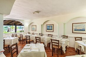 Colonna Beach Hotel Marinella