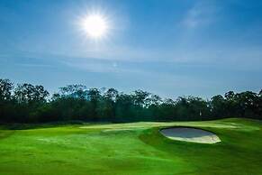 Lake View Resort & Golf Club