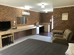 Settlement Motor Inn, Deniliquin