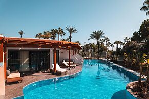 Sural Saray Hotel