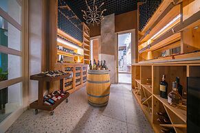 Sural Saray Hotel