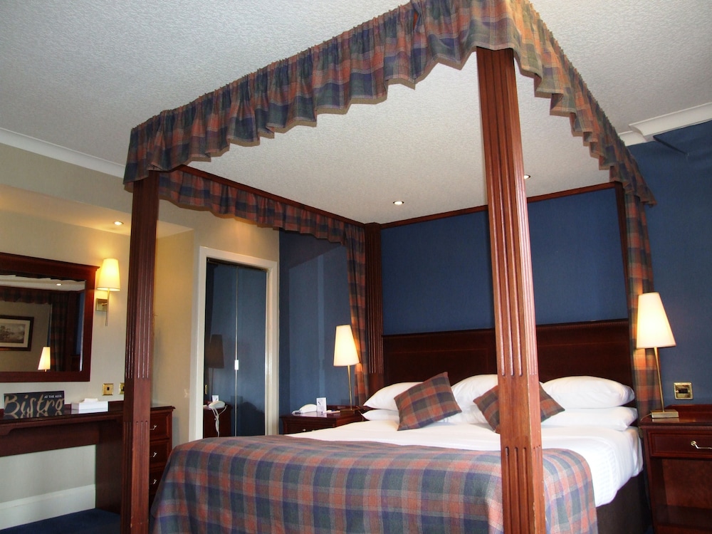 Alexandra Hotel