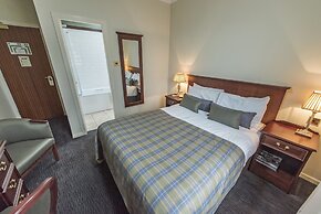 Alexandra Hotel
