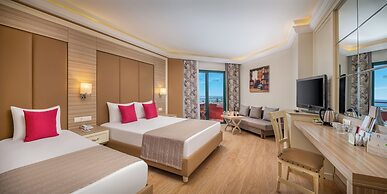 Delphin Deluxe Resort Hotel - All Inclusive