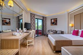 Delphin Deluxe Resort Hotel - All Inclusive