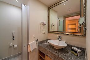 Delphin Deluxe Resort Hotel - All Inclusive