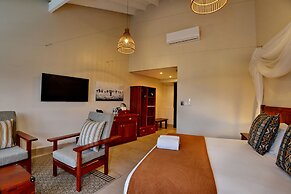 Hwange Safari Lodge