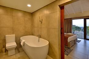 Hwange Safari Lodge