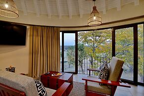 Hwange Safari Lodge