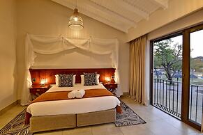 Hwange Safari Lodge