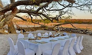 Hwange Safari Lodge