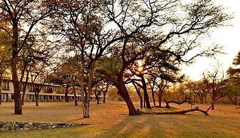 Hwange Safari Lodge