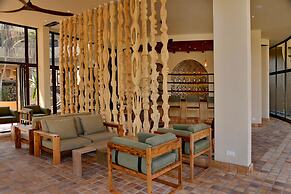 Hwange Safari Lodge