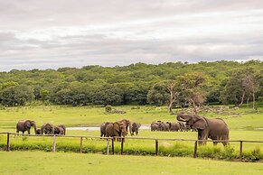 Hwange Safari Lodge