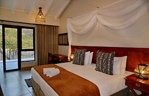 Hwange Safari Lodge
