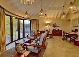 Hwange Safari Lodge