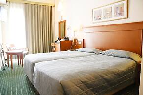 Adrian Hotel