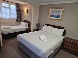 Warren Lodge Hotel