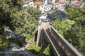 Villa Lara Hotel