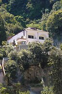 Villa Lara Hotel