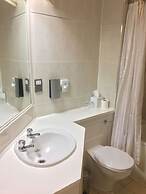 Ramada by Wyndham Crawley Gatwick