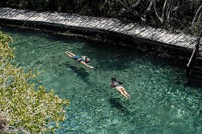 Casa Las Tortugas Petit Beach Hotel & Spa
