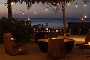 Casa Las Tortugas Petit Beach Hotel & Spa