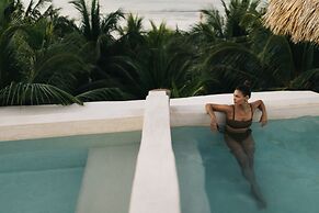 Casa Las Tortugas Petit Beach Hotel & Spa