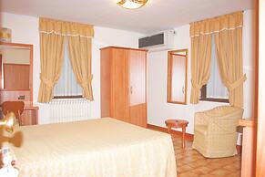 Piccolo Hotel