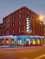 Piccolo Hotel