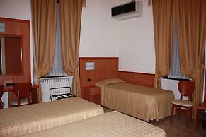 Piccolo Hotel