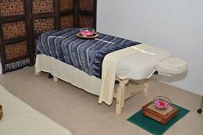 Shoal Bay Villas