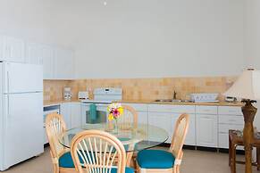 Shoal Bay Villas
