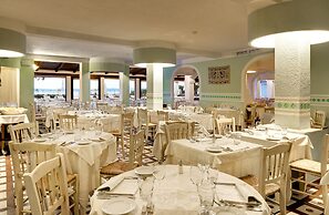 Grand Hotel Smeraldo Beach