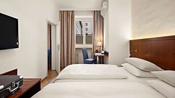 Alpen Hotel München