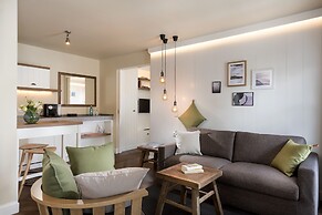 LOEV - VELA Hotel