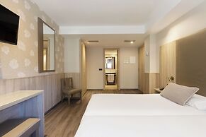 Civera Hotel