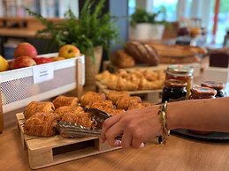greet Hotel Dijon Sud Longvic