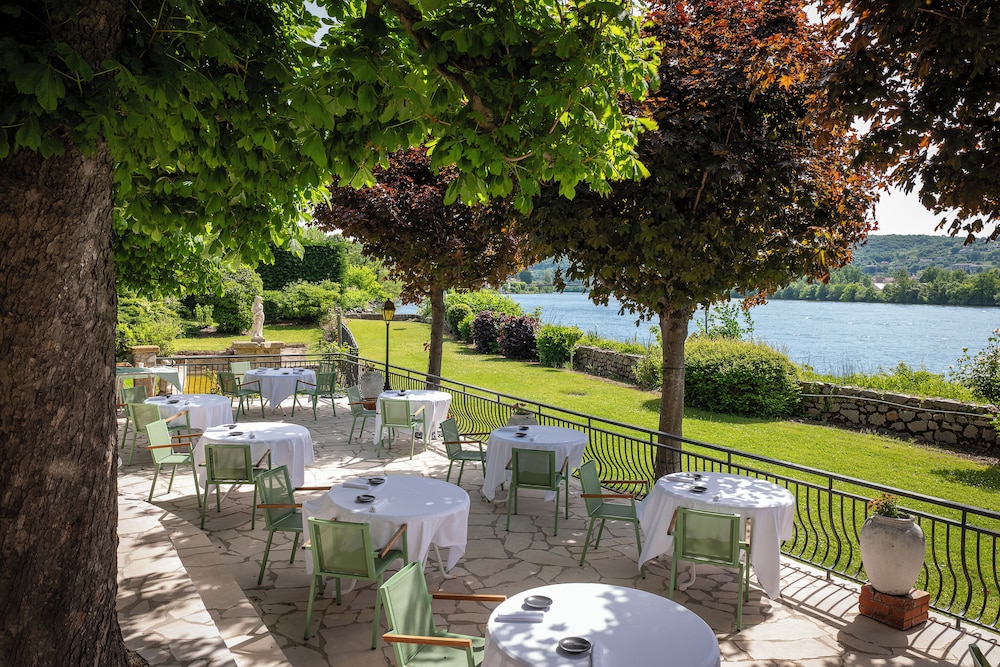 Le Beau Rivage