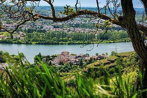 Le Beau Rivage