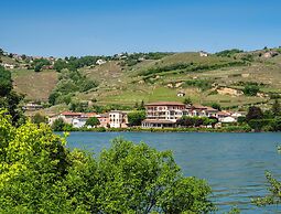 Le Beau Rivage