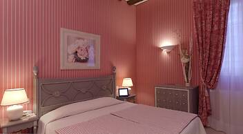 Hotel Beaubourg