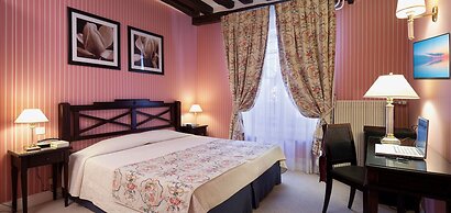 Hotel Beaubourg