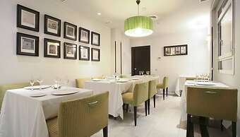 Hotel Meninas