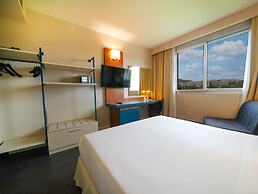 La Meridiana Bleisure Hotel