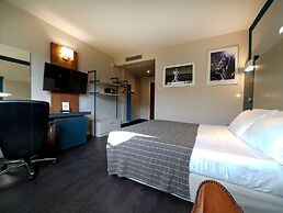 La Meridiana Bleisure Hotel