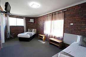 Blue Shades Motel