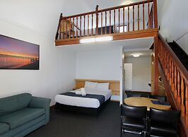 Blue Shades Motel