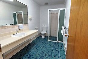 Blue Shades Motel