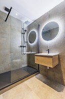 The Black Swan Hotel